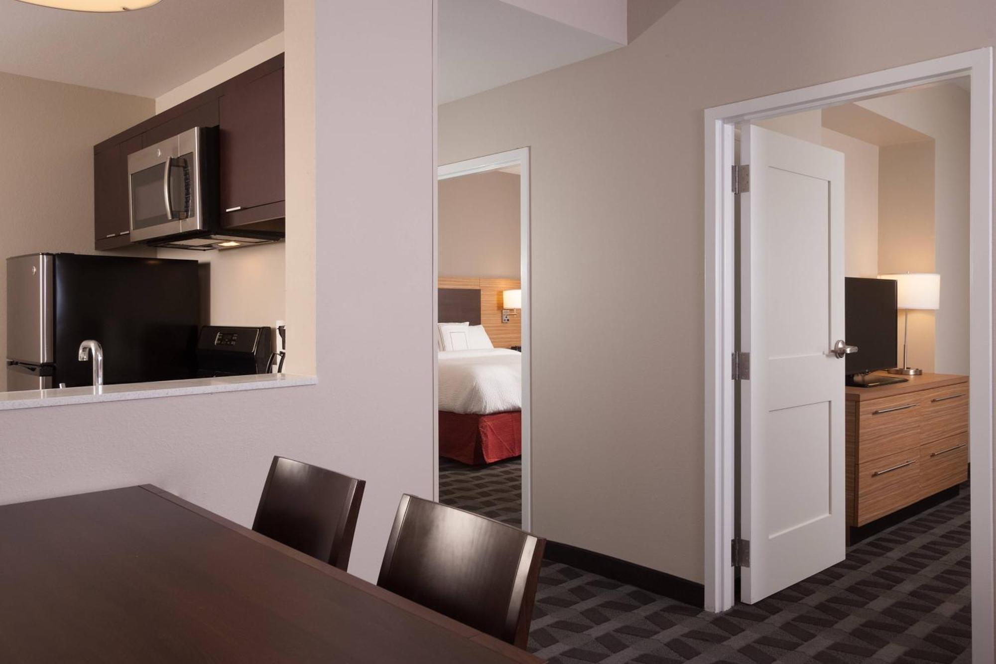 Towneplace Suites By Marriott Charleston Airport/Convention Center North Charleston Exteriör bild