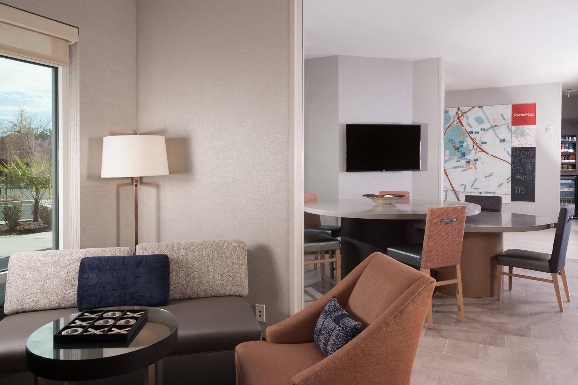 Towneplace Suites By Marriott Charleston Airport/Convention Center North Charleston Exteriör bild