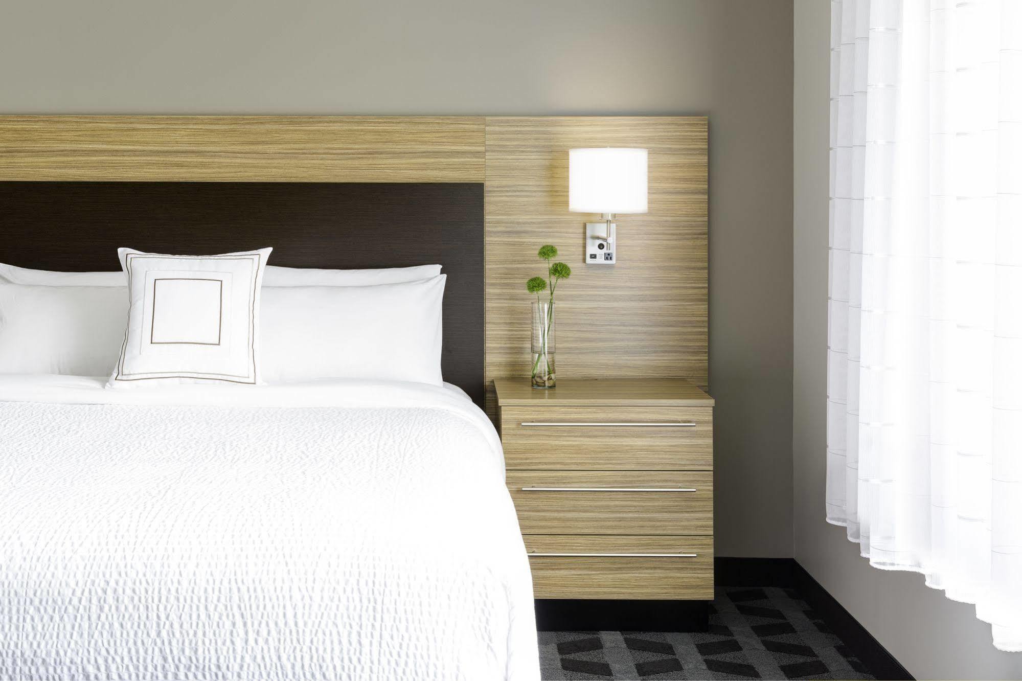 Towneplace Suites By Marriott Charleston Airport/Convention Center North Charleston Exteriör bild